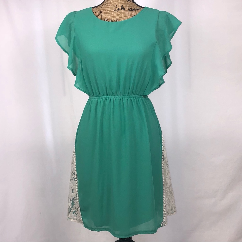 Ya Los Angeles Small Dress Lace Butterfly Sleeves